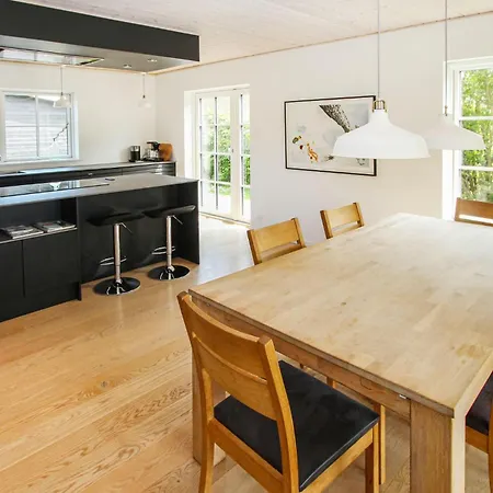 Gorgeous In Samso With Wifi Holiday home *