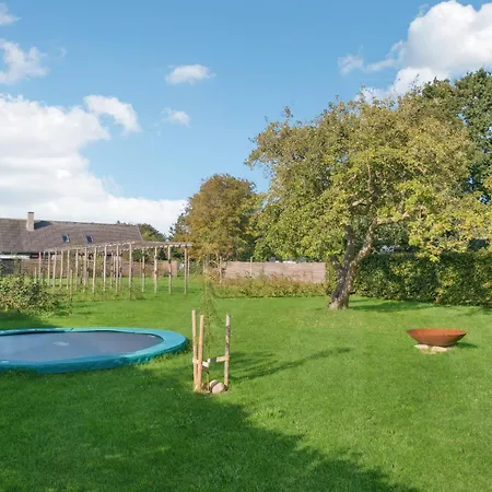 Gorgeous In Samso With Wifi Holiday home